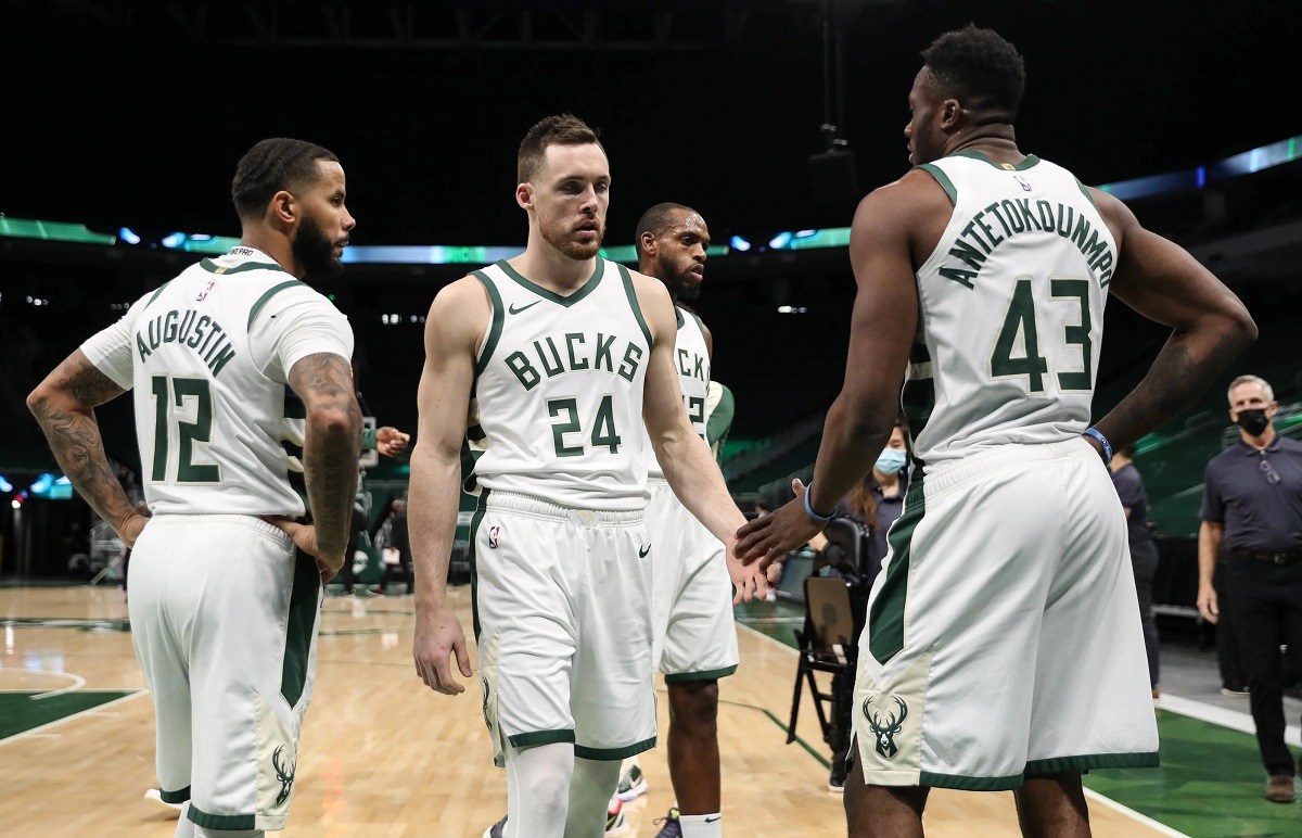 Milwaukee Bucks losing streak Greek Freak Jrue Holiday Pat Connaughton