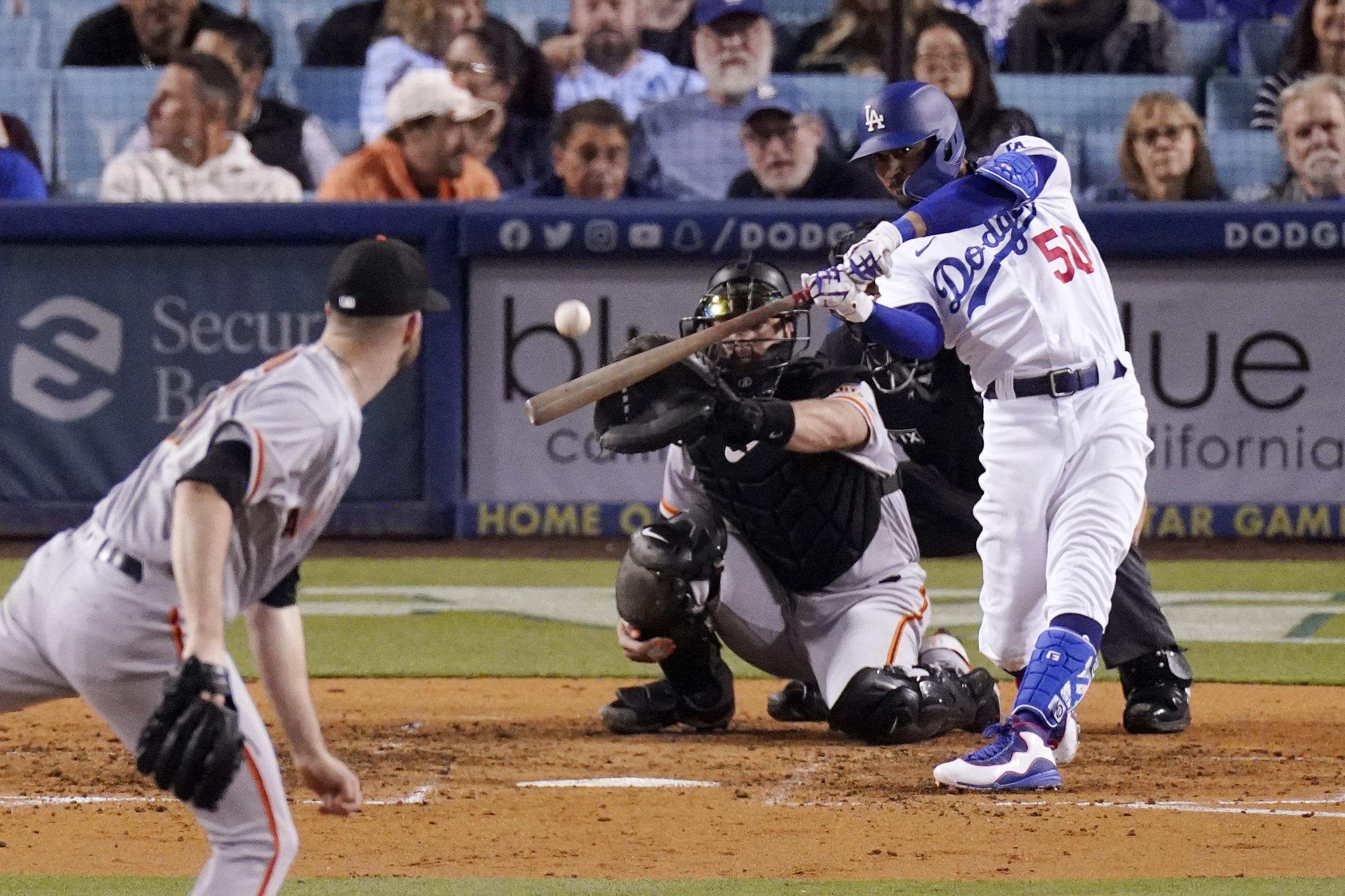 NL West odds Dodgers Giants