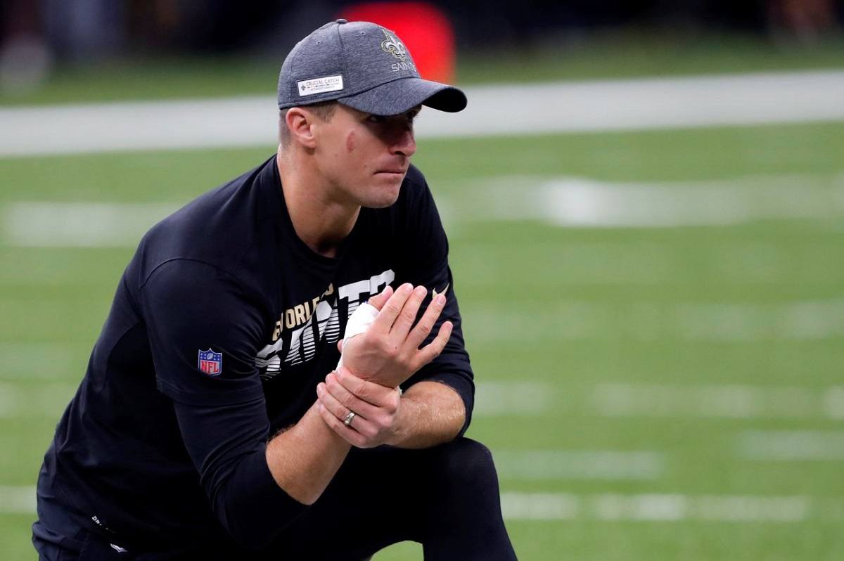 Drew Brees thumb injury update New Orleans Saints plays Arizona