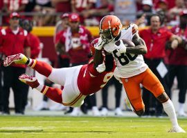 Cleveland Browns wideout Jarvis Landry evades a tackler from the Kansas City Chiefs in Week 1. (Image: Getty)