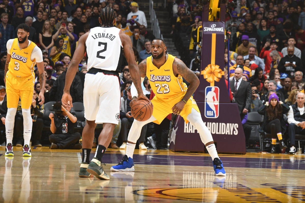 NBA Restart Bubble Championship odds Lakers Bucks Clippers