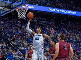 Kentucky sophomore Reid Travis (25) drives to the rim during a preseason exhibition game against Transylvania University. (Image: Mark Mahan/Kentucky.com)