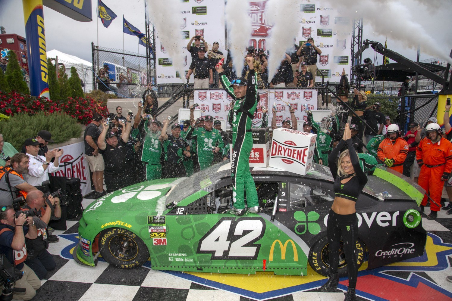 Kyle Larson broke a 75-race losing streak to capture a key NASCAR playoff win at Dover on Sunday. (Image: Logan Arce/ASP)