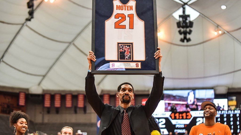 Lawrence Moten's Syracuse jersey retired