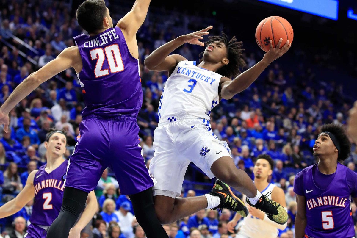 Kentucky upset Evansville Walter McCarty