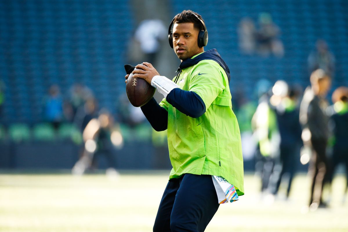 Seattle Seahawks QB Russell Wilson finger injury returns