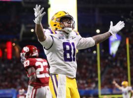 LSU tight end Thaddeus Moss, whose father Randy had a pretty good NFL career, is one of the best value plays in college national championship DFS showdown tonight. (Image: The Spun)