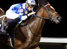 Kentucky horseplayers betting on horses like John Battaglia Memorial winner Tiz the Bomb will benefit from a bill reducing breakage to a penny. The bill HB 607, passed the Kentucky State Senate this week and is expected to be signed by Gov. Andy Beshear. (Image: Coady Photography)