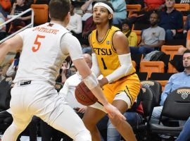 East Tennessee State guard, Tray Boyd, squares up for a shot against Mercer in Southern Conference action. (Image: ETSU Athletics)