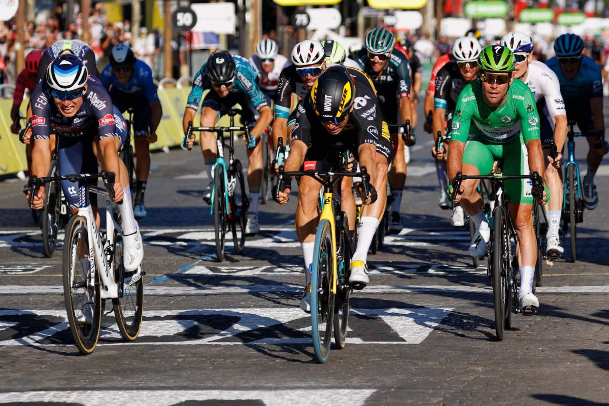 Mark Cavendish Stage 21 Tour de France Le Paris Sprint Wout Van Aert