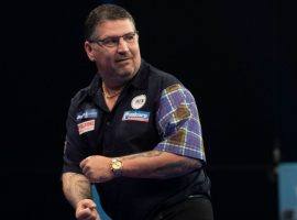 PDC World Darts Championship Careens into Round of 16