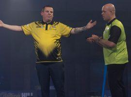 Heavy Underdogs Chisnall and Bunting Advance to Semis of PDC World Darts Championship Friday