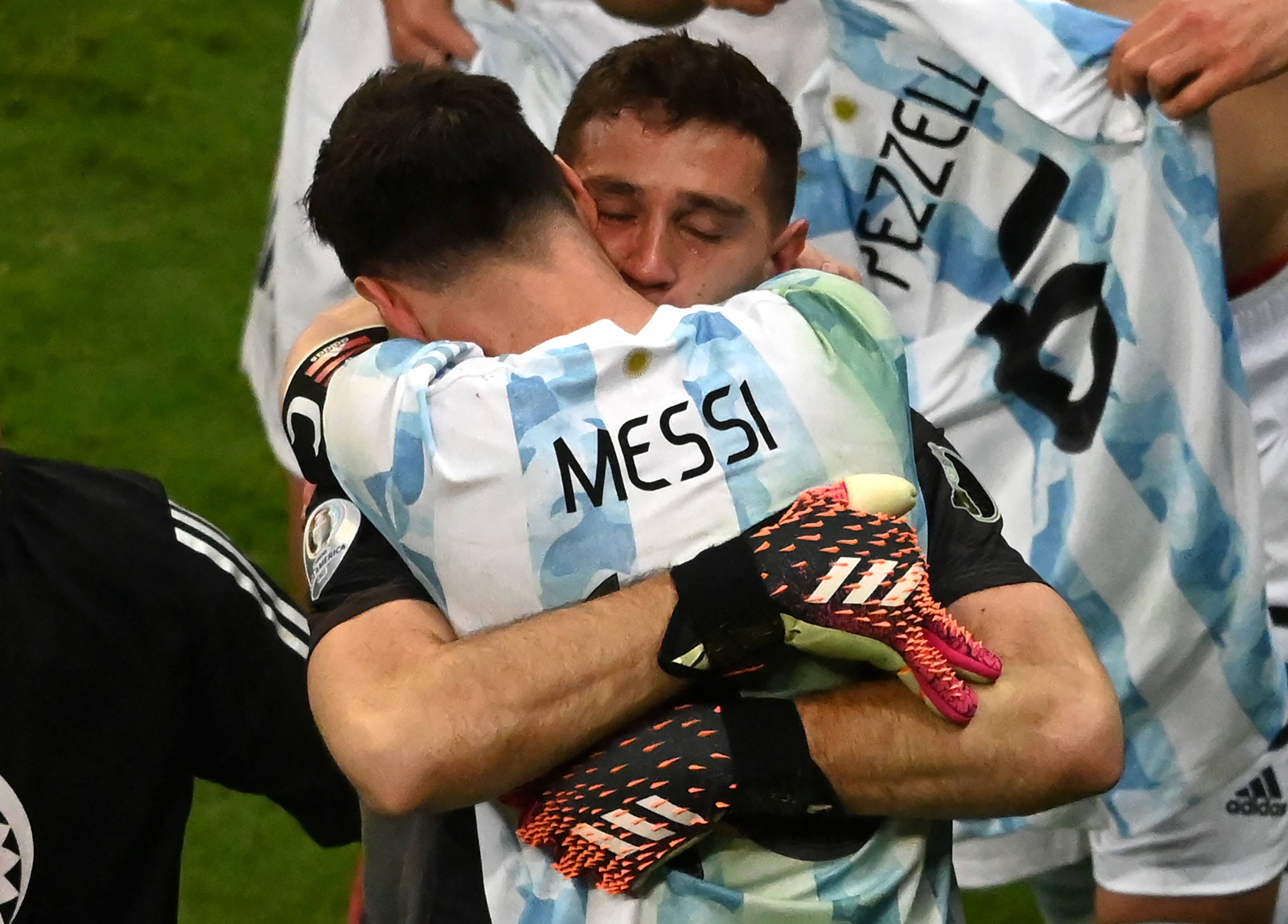 Messi and Emiliano Martinez