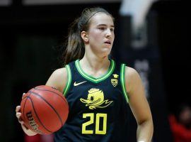 The third-ranked Oregon Ducks defeat No.7 ranked UCLA, providing Sabrina Ionescu with another NCAA milestone (Image: Rick Bowmer/AP)