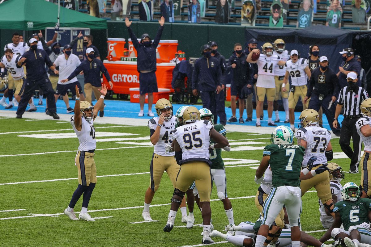 Navy kicker Bijan Nichols College football Week 3