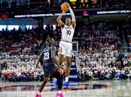 Jabari Smith from Auburn pulls up for a 3-pointer during SEC Conference play. (Image: John Reed/USA Today Sports)