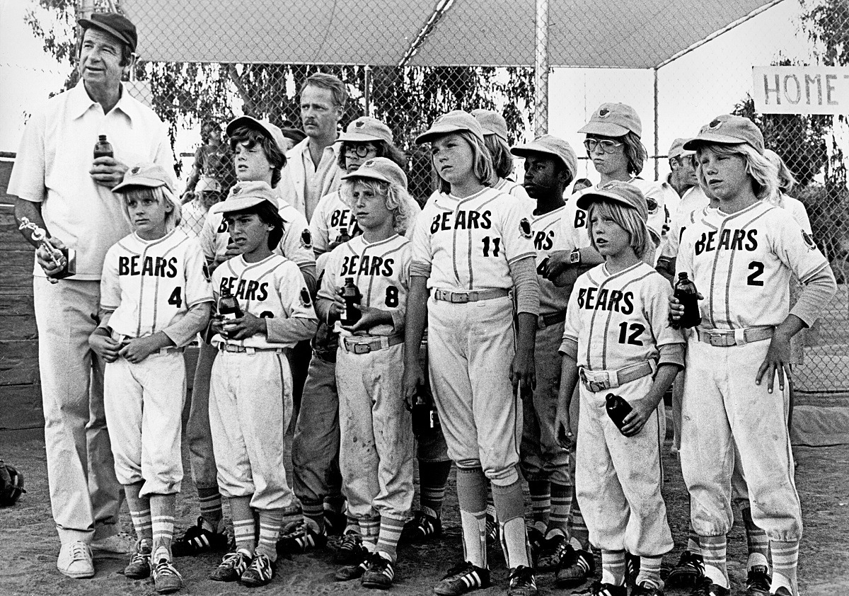 The Bears and Coach Buttermaker (Walter Matthau) at the end of a long season. (Image: Paramount)