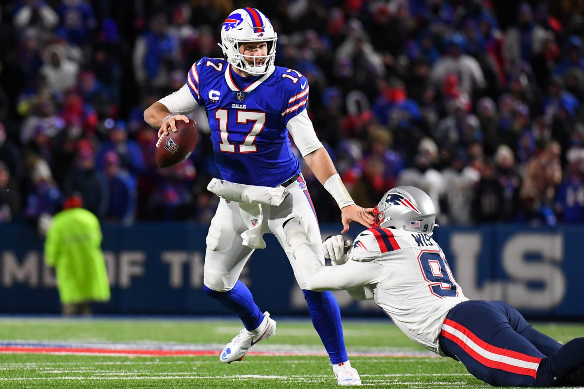 Josh Allen Buffal Bills AFC East Odds 2022 New ENgland Patriots LOLJets Jets Miami Dolphins