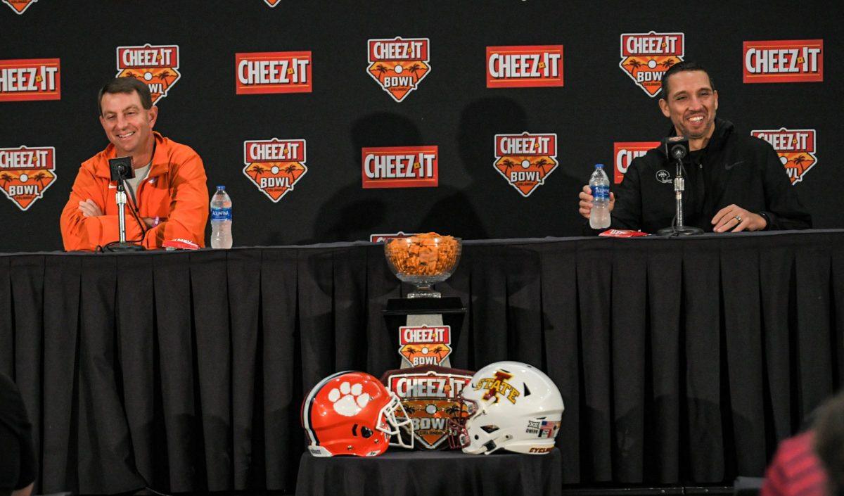 Cheez-It Bowl odds Clemson Iowa State