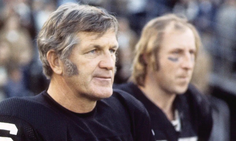 George Blanda Oakland Raiders Oldest NFL Player QB