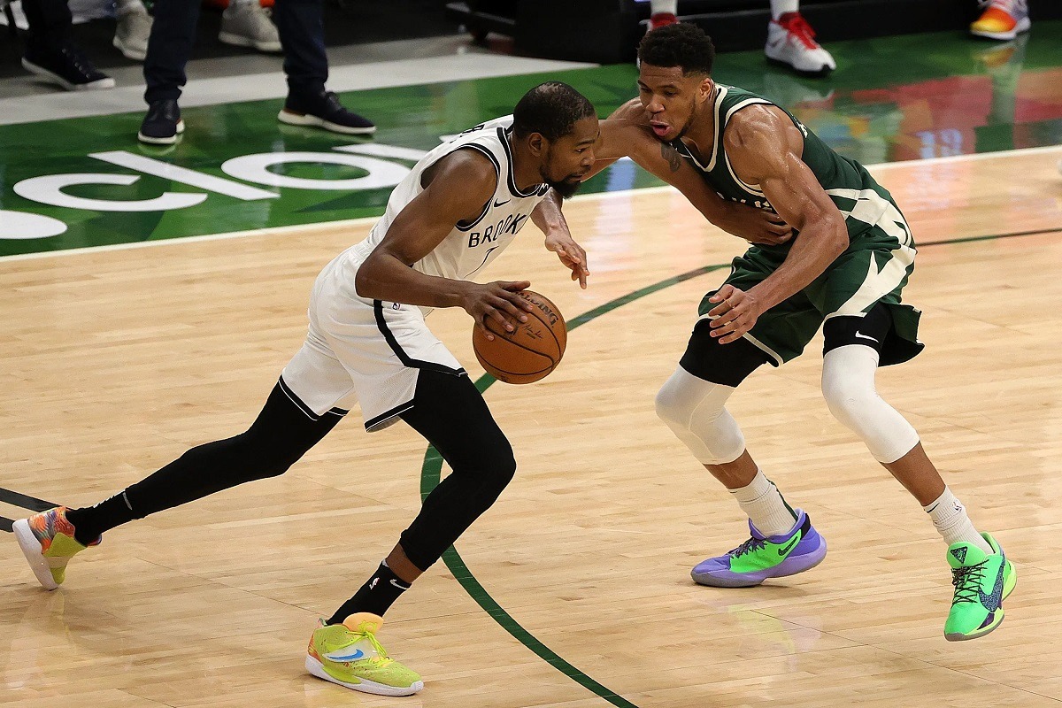 Milwaukee Bucks Kevin Durant Greek Freak Game 3 Down 0-2 Brooklyn Nets NBA Playoffs