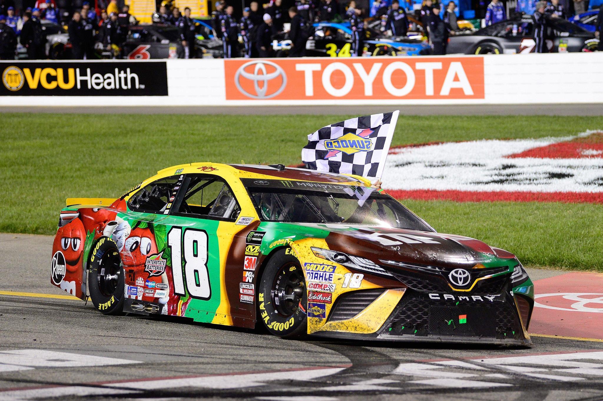 Kyle Busch NASCAR Richmond