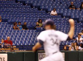 Tampa Bay Rays pitcher Jeff Niemann pitches against the Baltimore Orioles at Tropicana Field in St. Petersburg, Florida last season. (Image: Dirk Shadd/Tampa Bay Times)