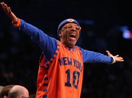 Director Spike Lee berates an official for a bad call in a New York Knicks game at Madison Square Garden. (Image: Getty)