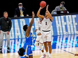 Freshman guard Jalen Suggs pulls up and shoots a game-winning 3-pointer in overtime to lead Gonzaga to a victory over UCLA in the Final Four. (Image: Getty)