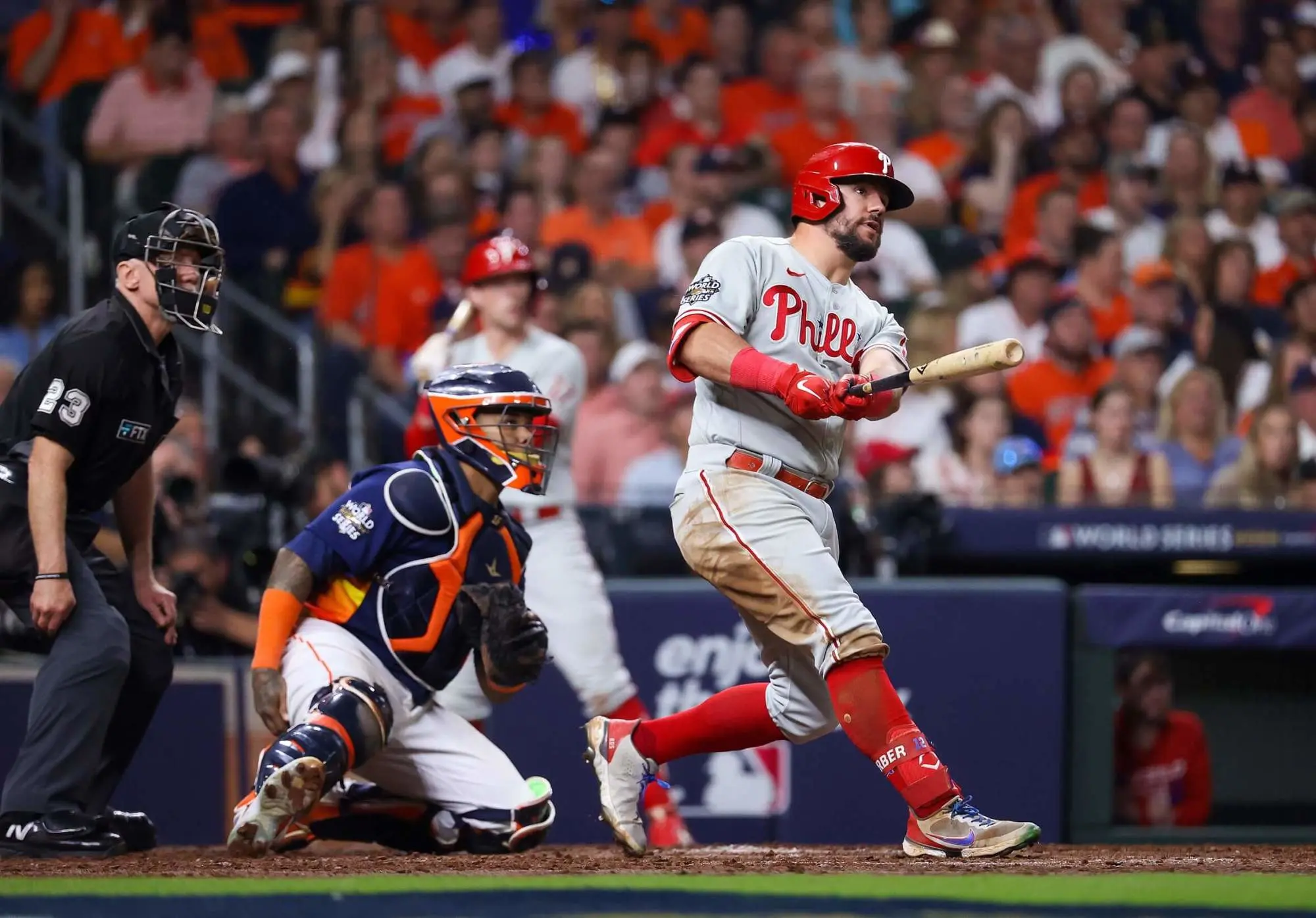 philadelphia-phillies-kyle-schwarber-mlb-world-series-houston-astros