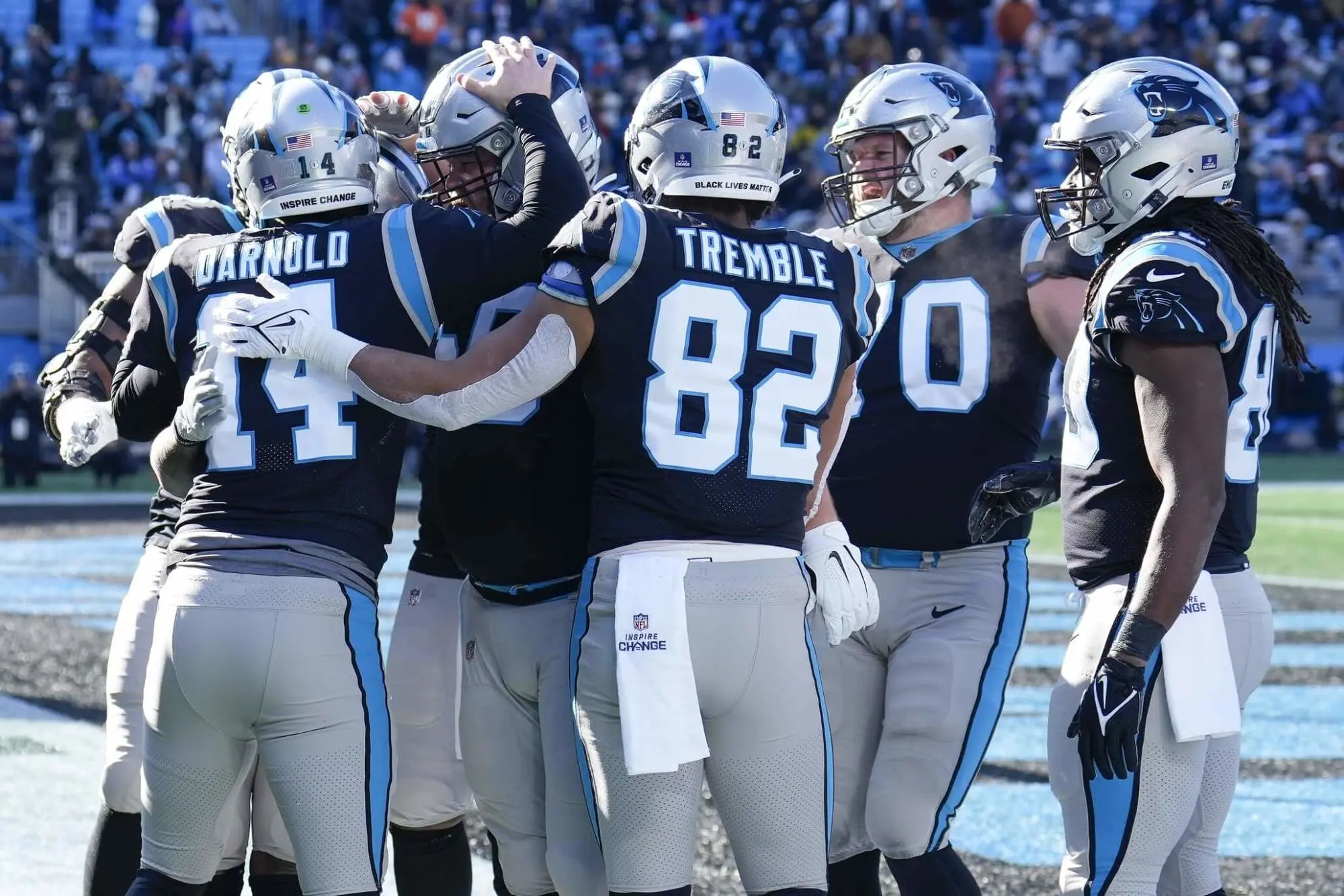 carolina-panthers-sam-darnold-bank-of-america-stadium