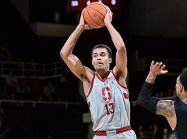 Stanford forward Oscar da Silva against the Washington Huskies at Stanford Maples Pavilion in Palo Alto, CA. (Image: Stanford Athletics)