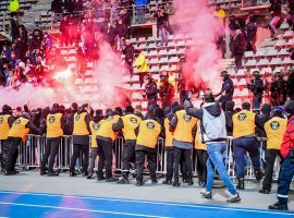 Paris FC and Lyon will both pay a big price following their supporters' confrontation. (Image: Twitter/brfootball)