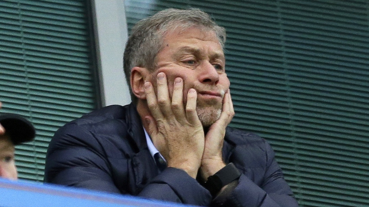 Chelsea owner Roman Abramovich is ready to end his 19 years in charge of the club. (Image: foxbusiness.com)