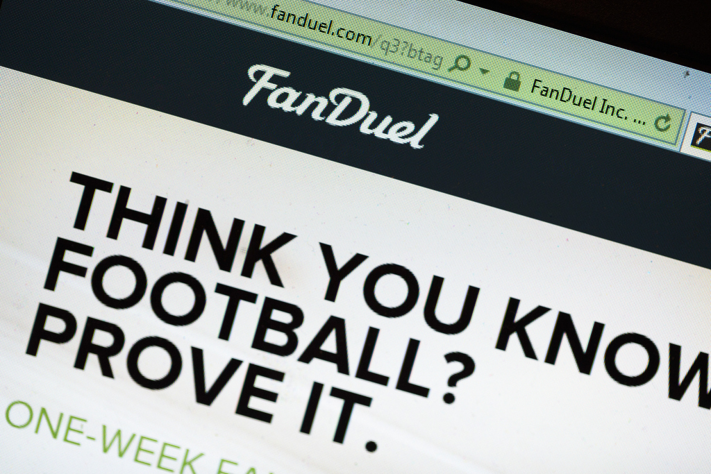 daily fantasy sports NFL DraftKings FanDuel