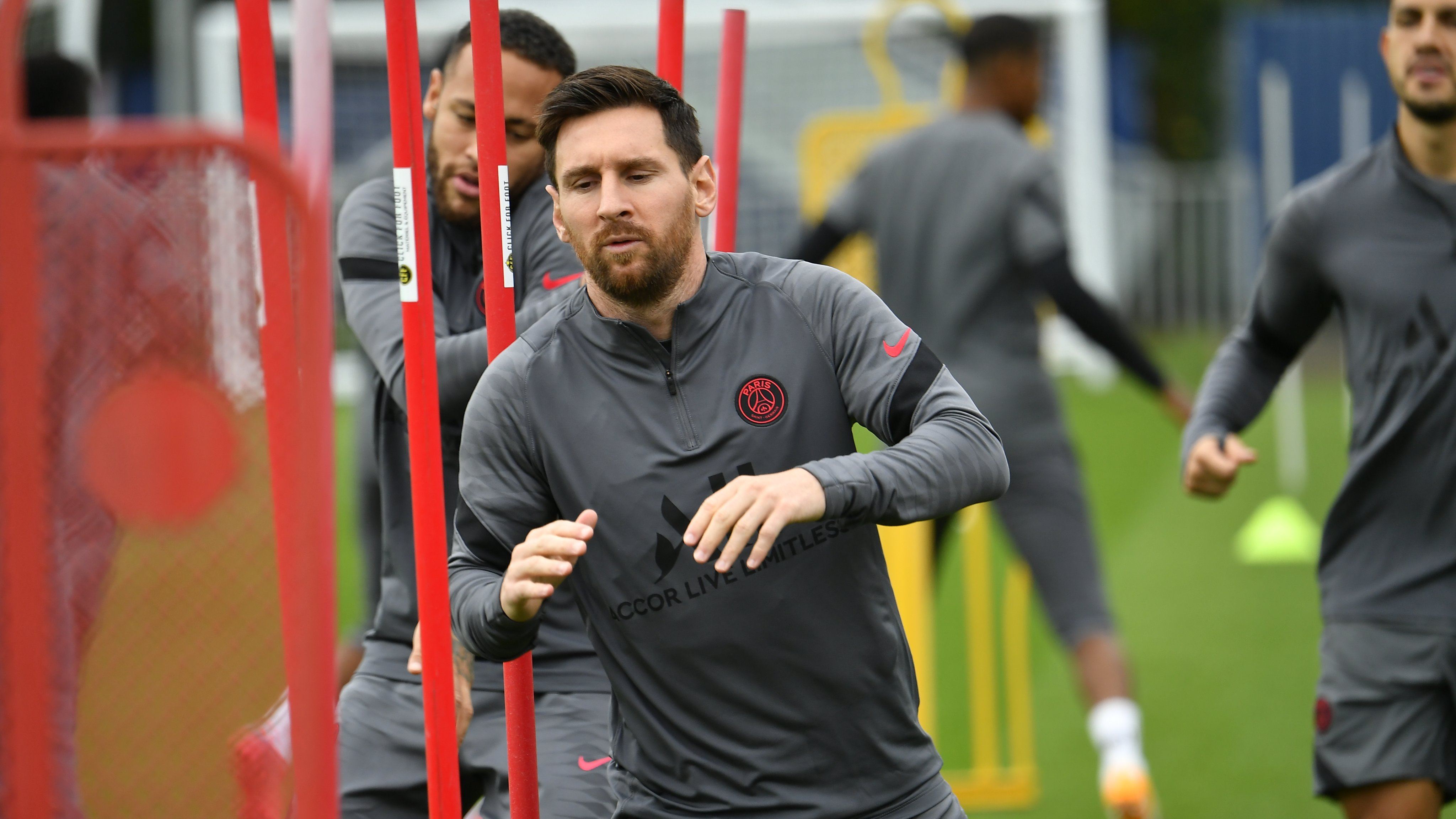 Messi training PSG