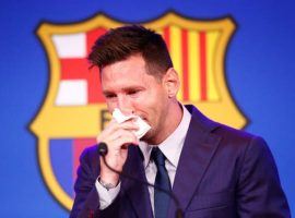 Lionel Messi couldn't hold his tears in his final press conference at FC Barcelona. (Image: standard.co.uk)