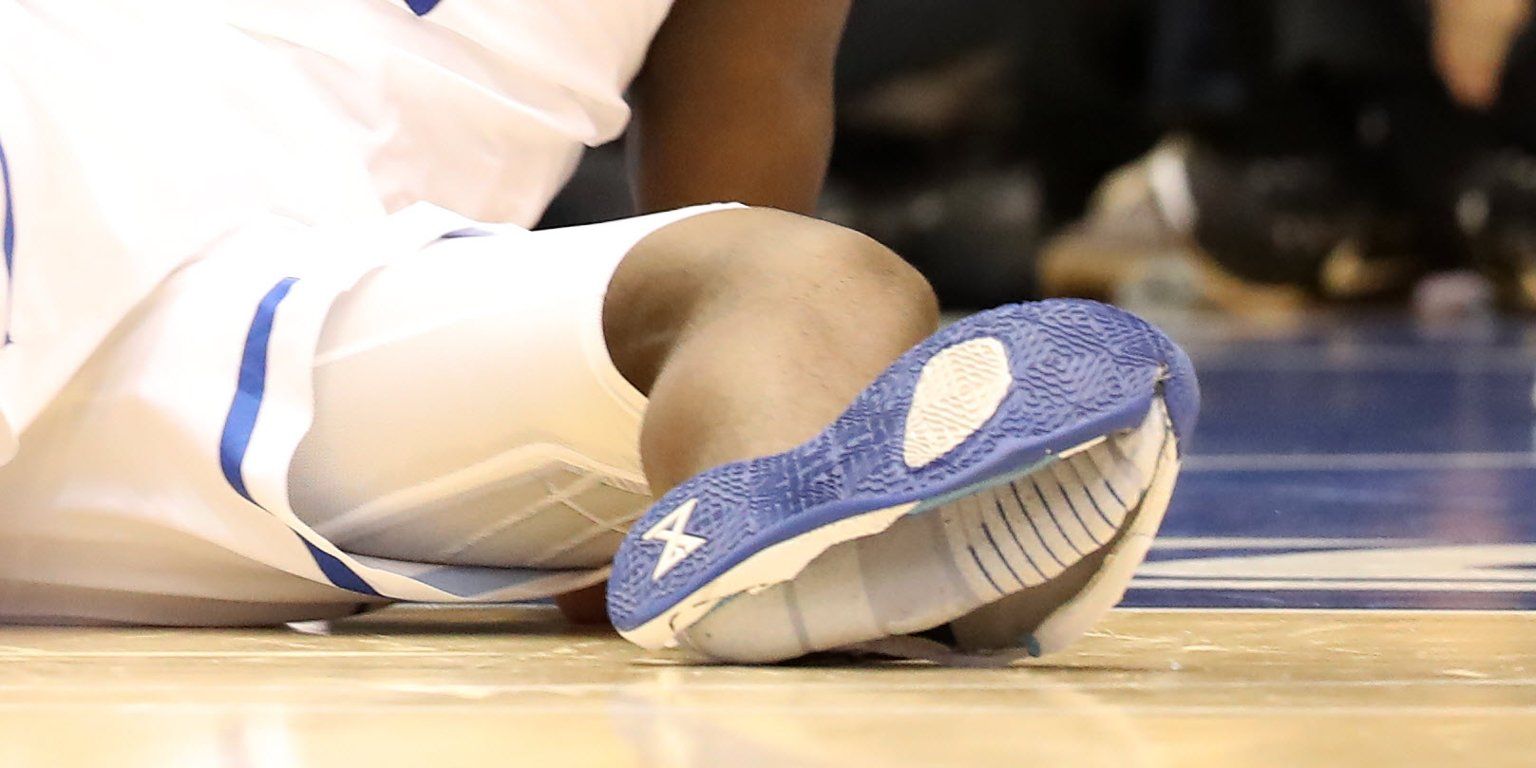 Zion's sneaker malfunction